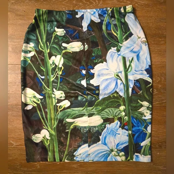 ✨️HOST PICK✨️ 🇨🇦 Made in Montreal NWOT Le Galeriste Floral StretchPencil Skirt - Picture 2 of 6